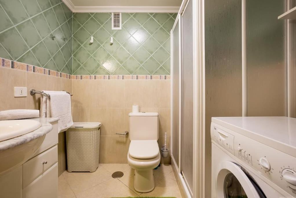 First Line Beach Apartment 拉克鲁斯 外观 照片