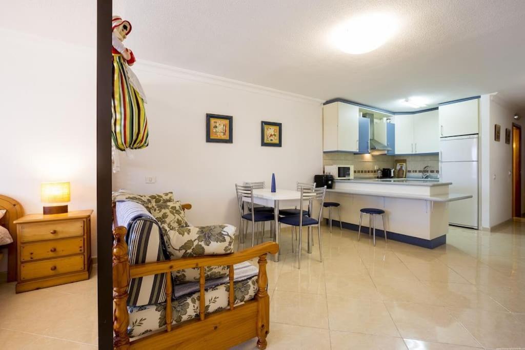 First Line Beach Apartment 拉克鲁斯 外观 照片